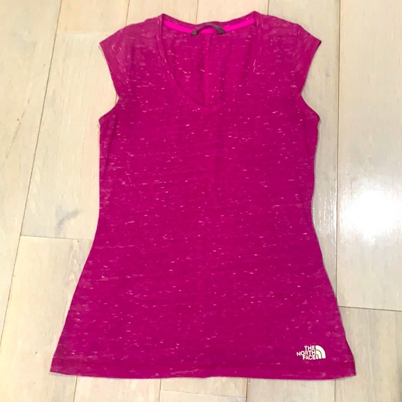 The North Face Tops - The North Face 🌸🌸🌸🌸top for women❣️like new❣️❣️